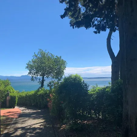 Gardazzurro View דירה